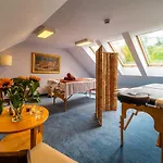 Modrzewiowka Hotel