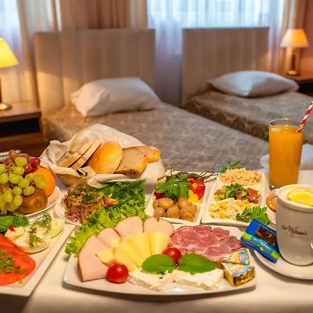 Modrzewiowka 3*