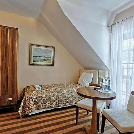 Modrzewiowka Hotel 3*