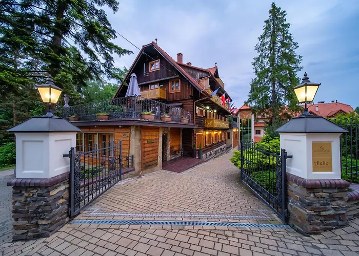 Hotel Modrzewiówka Lanckorona