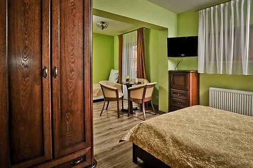 Modrzewiówka Hotel 3*